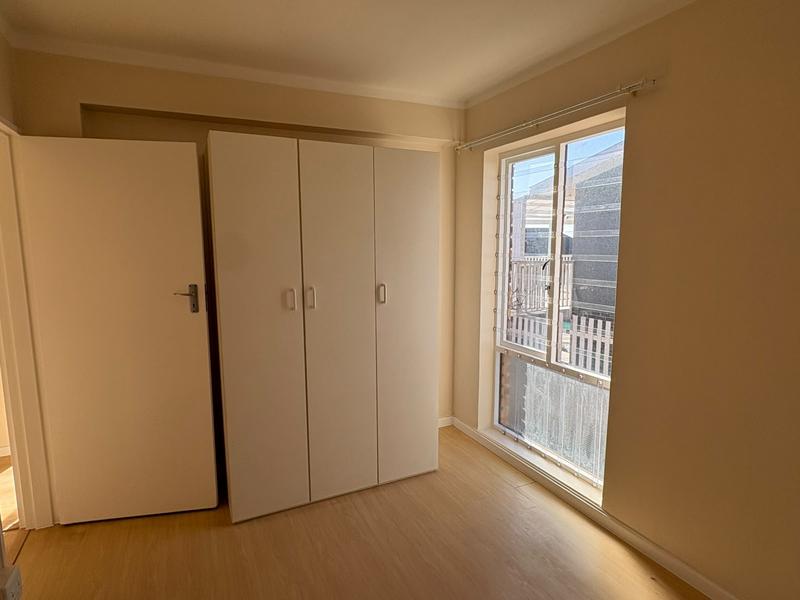 To Let 2 Bedroom Property for Rent in Simons Town Western Cape